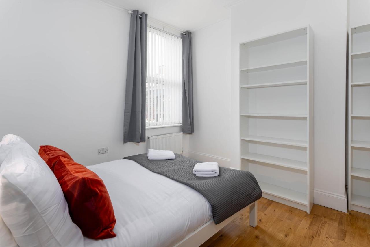 Air Host & Stay - Rockfield House - Sleeps 8 Liverpool Dış mekan fotoğraf